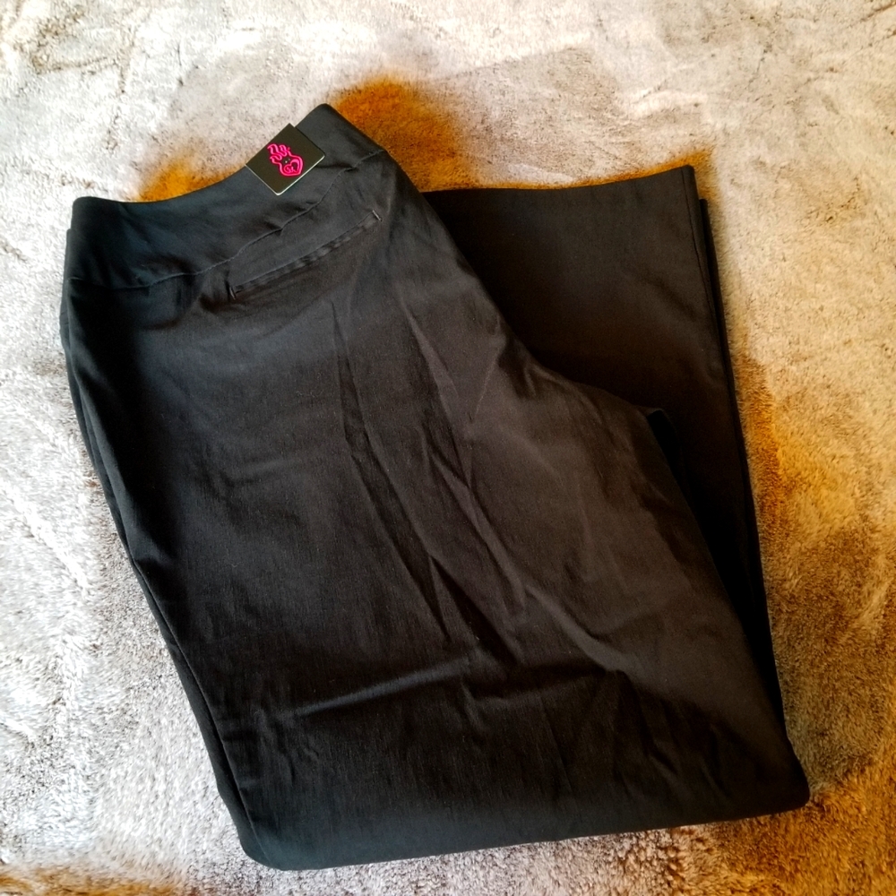 TORRID Chloe Black Pants Size 20 NWT